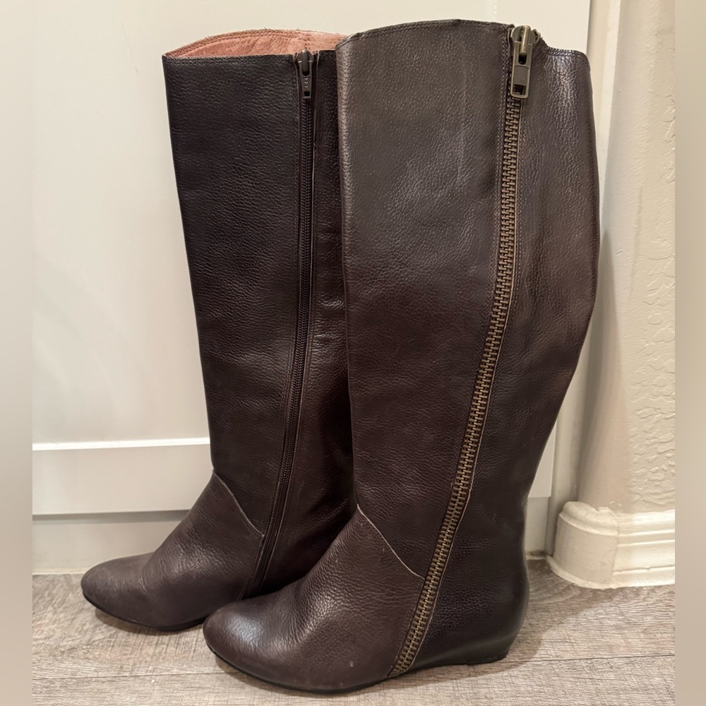 Corso Como Gorgeous Brown Leather Knee High Women’s Riding Boots sz5